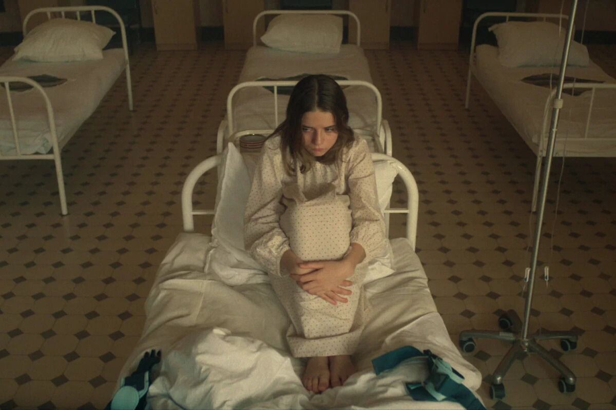    Критики сравнивали сериал с «Твин Пиксом», только без мистической составляющей. Источник: кадр из сериала «Трасса» / «Среда»