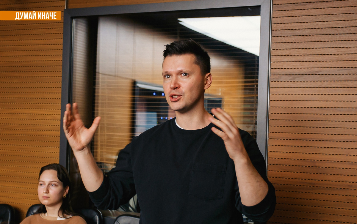 Книжный клуб "Думай иначе" в Тюменской областной научной библиотеке по книге  Кийосаки "Богатый папа, бедный папа" и Цвейга "Мозг и деньги" 