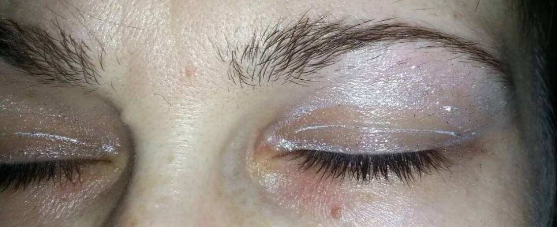 Тени скатываются в складки