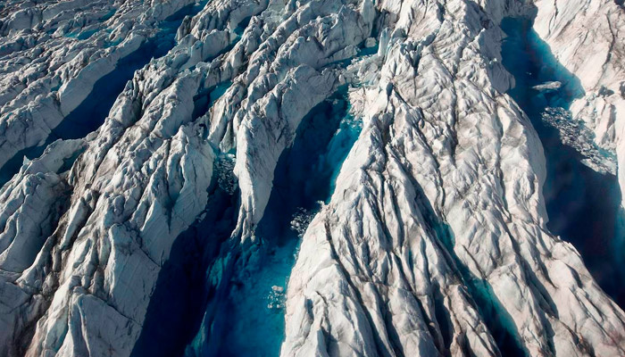 Ледник в Гренландии. Фото:  AP Photo/Brennan Linsley