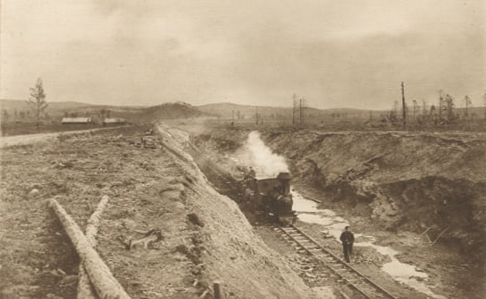 Изыскательские работы на направлениях будущей дороги начали вести ещё в 1894 году