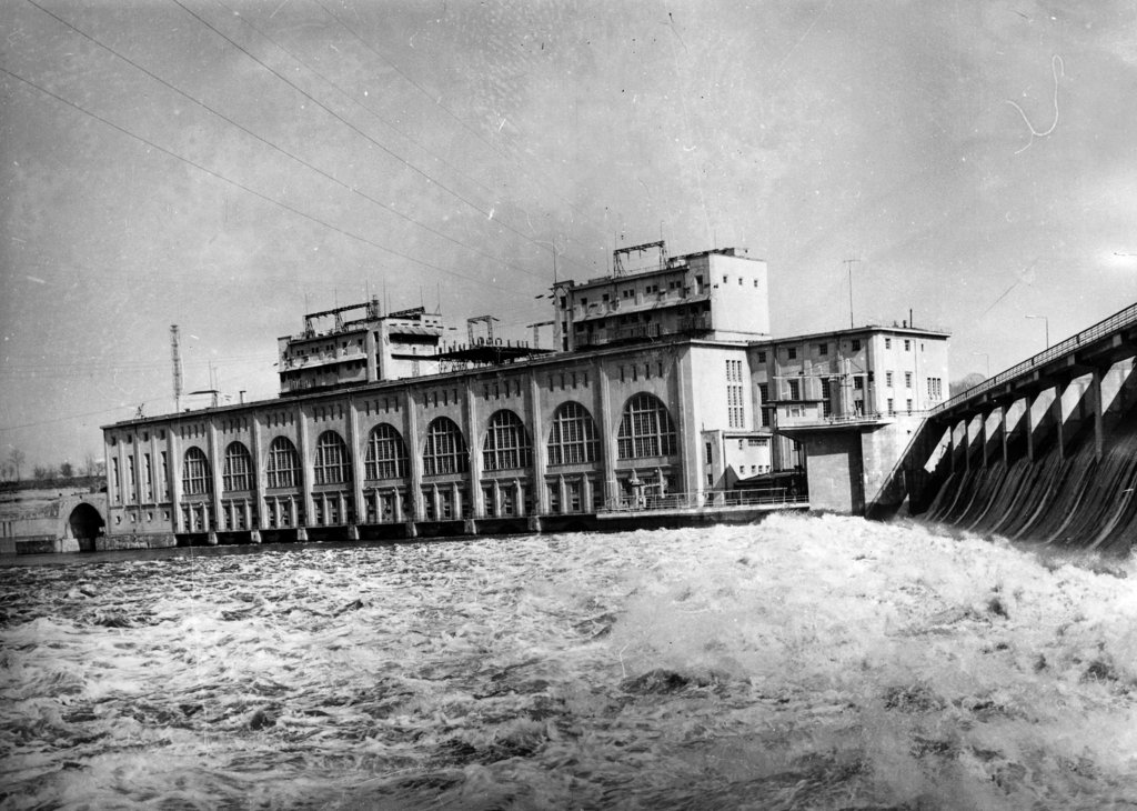 Волховская ГЭС в период Великой Отечественной войны. Архивные материалы. Источник: Петербург Центр