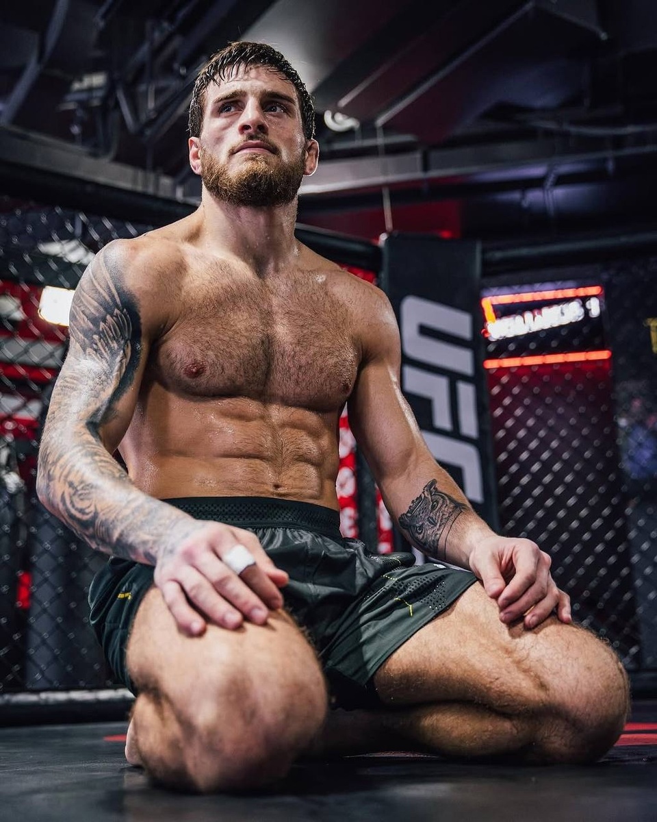     Александр Топурия