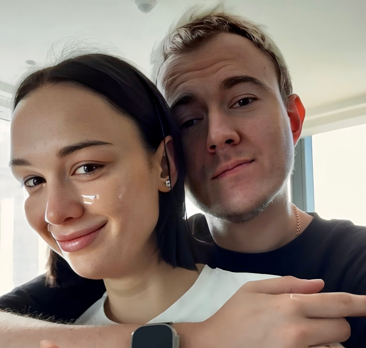Диана Шурыгина и Святослав Гусев. Фото: VK / @shurygina_vlog