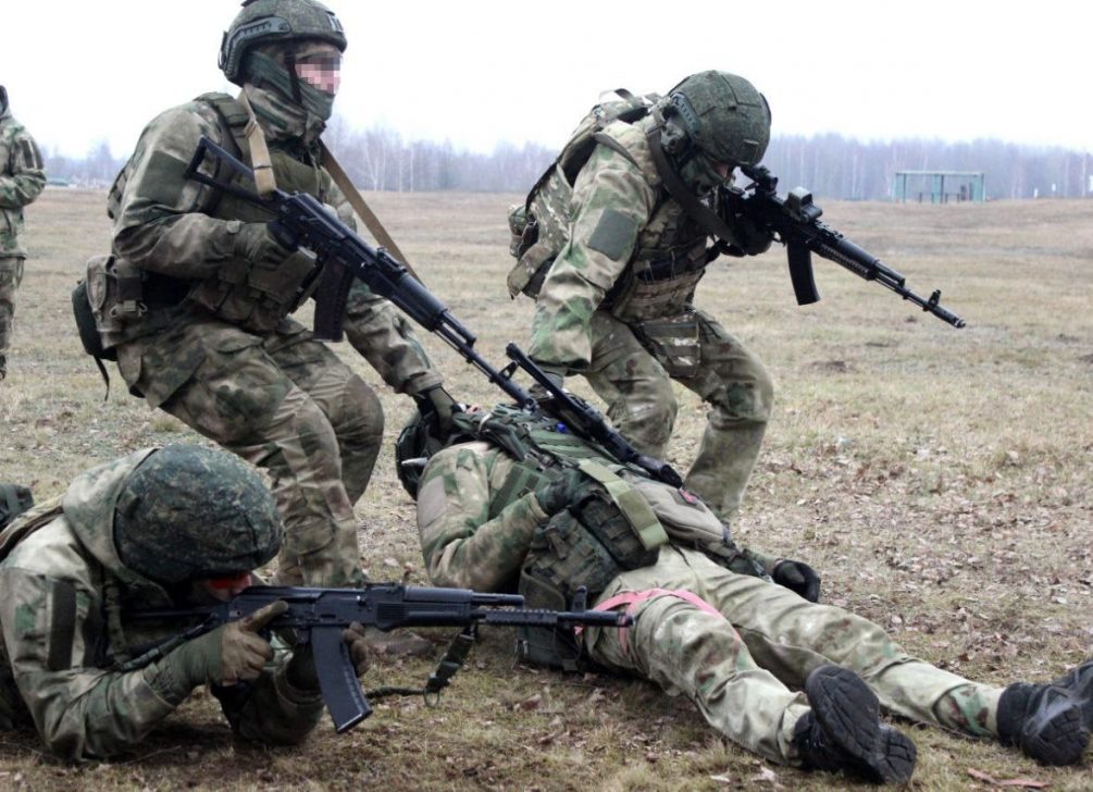    Численность вооруженных сил Белоруссии порядка 50-60 тыс. бойцов.