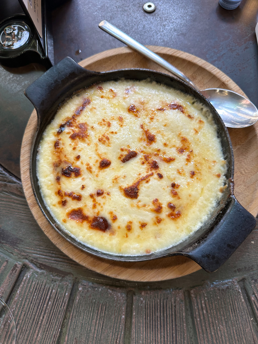 Сулугуни на кеци