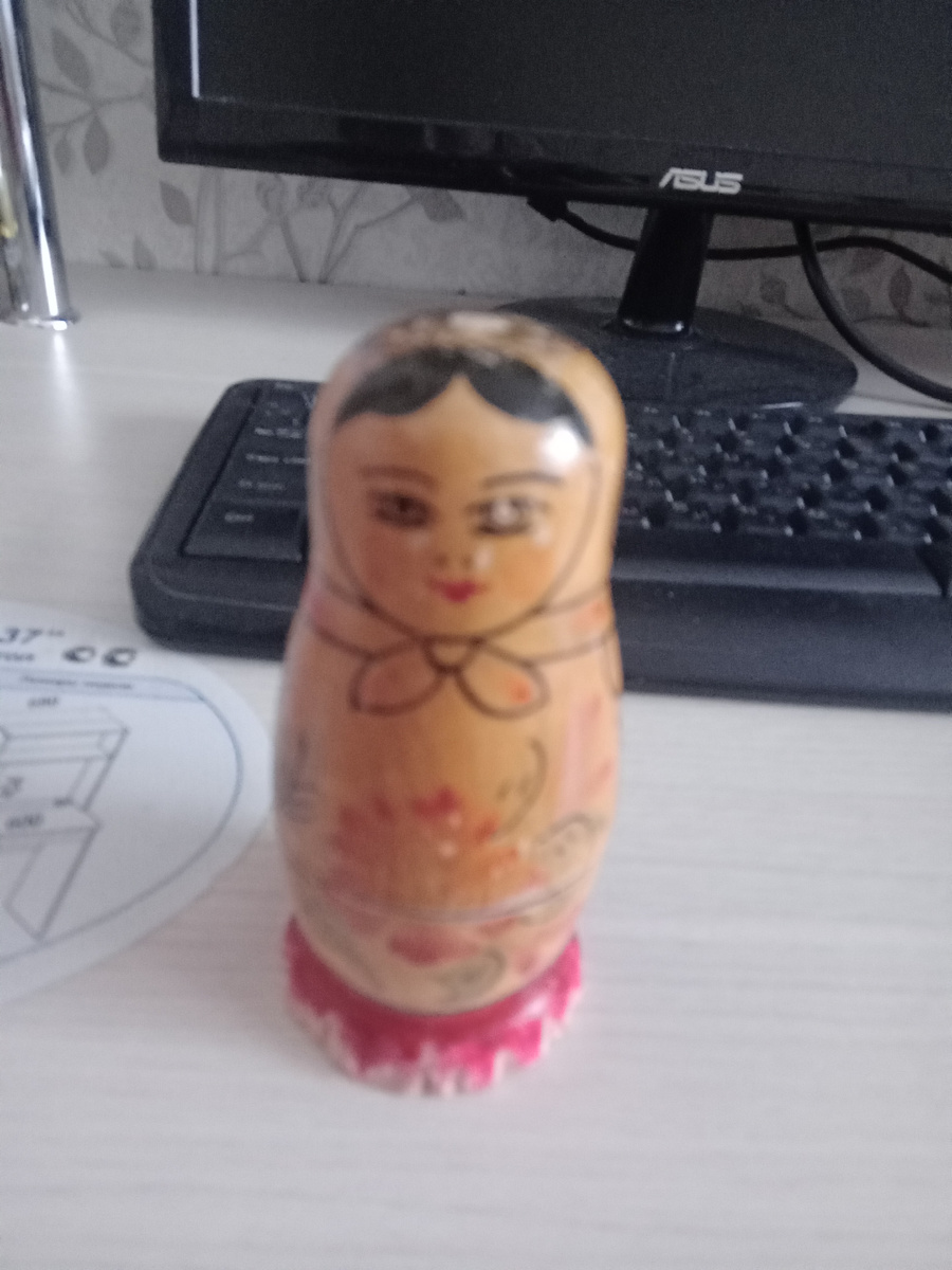 Очень старенькая матрёшка. 