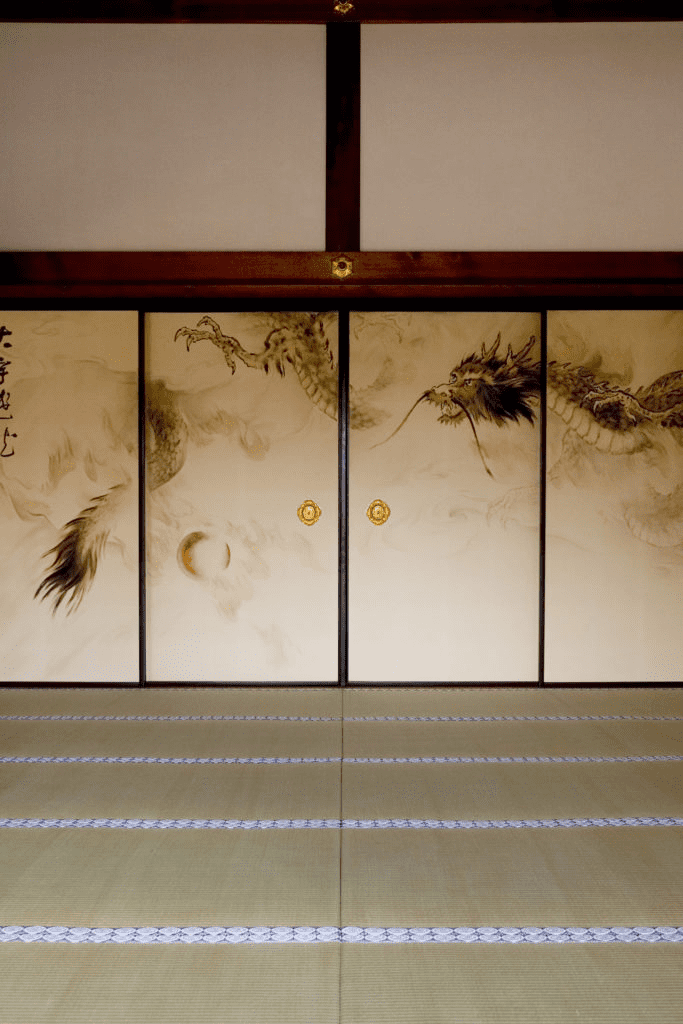 Фусума. Photo by Takashi Tomooka