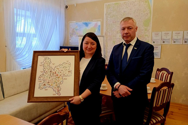    В Кировской области вышили карту достопримечательностей региона