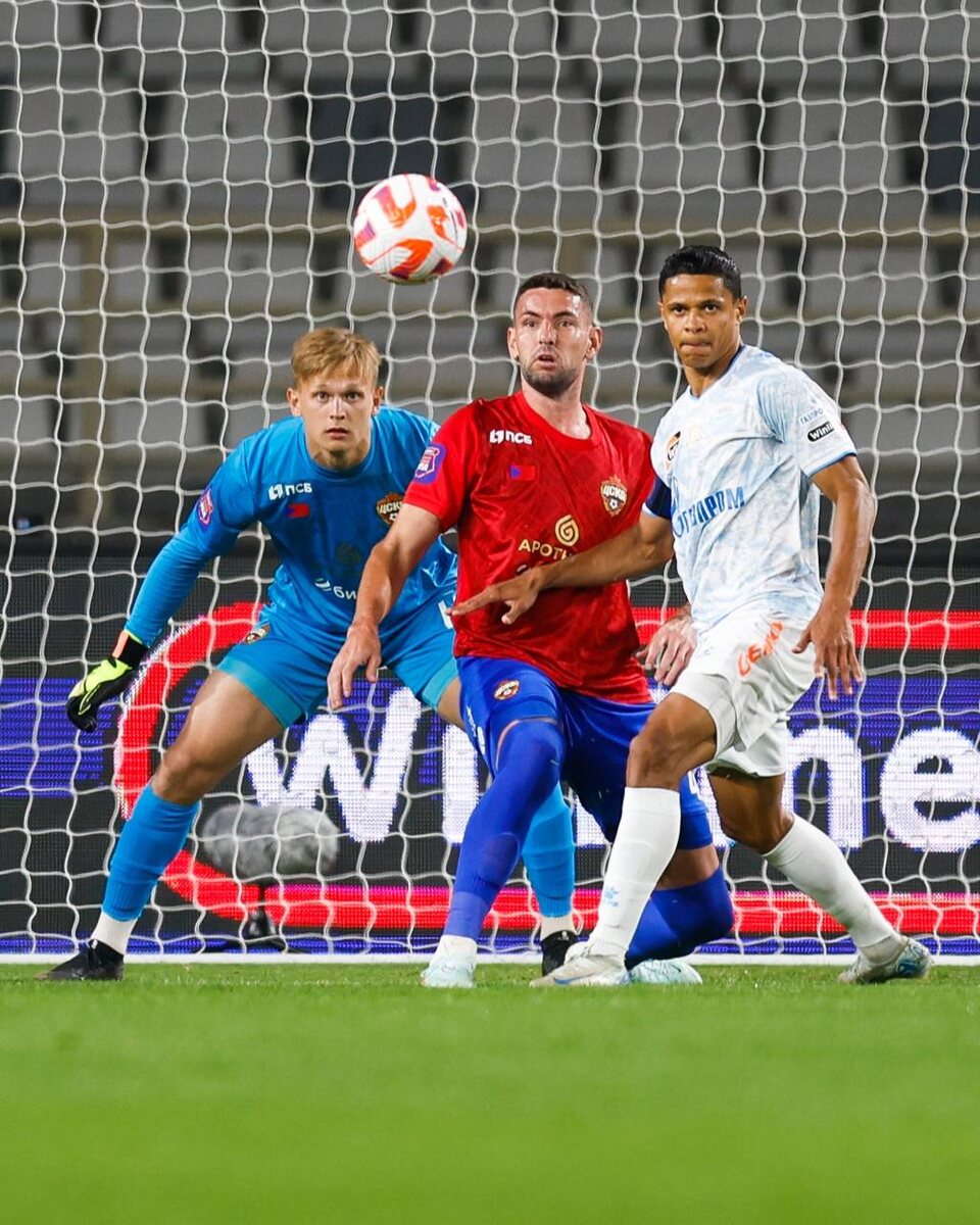    Наблюдения после первой игры «Зенита» в «Winline Зимнем Кубке РПЛ»Максим