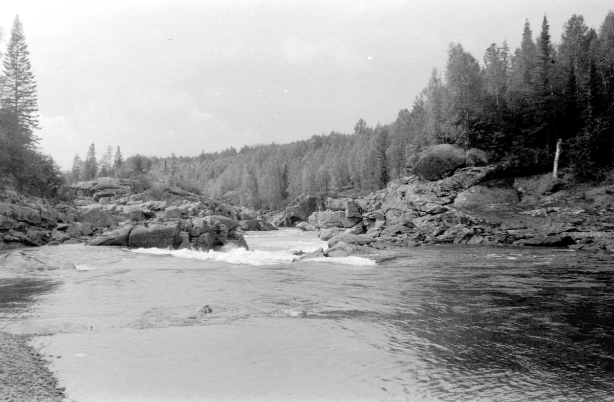 20.08.84, река Казыр, порог Базыбай.