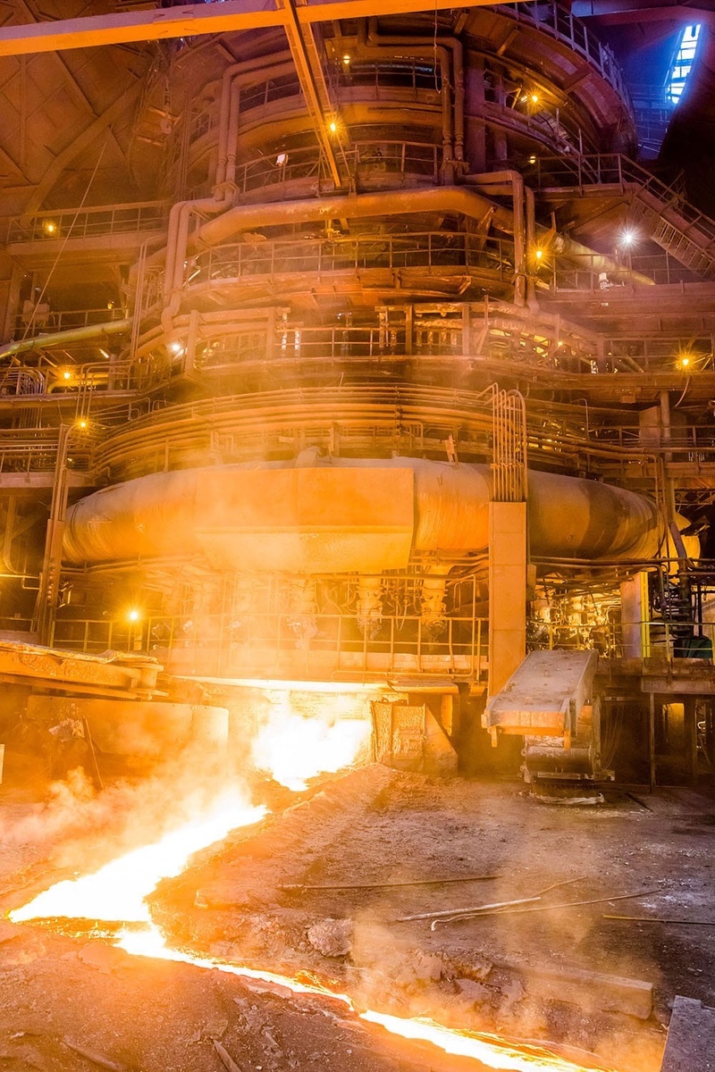 Доменная печь-сердце металлургического завода.