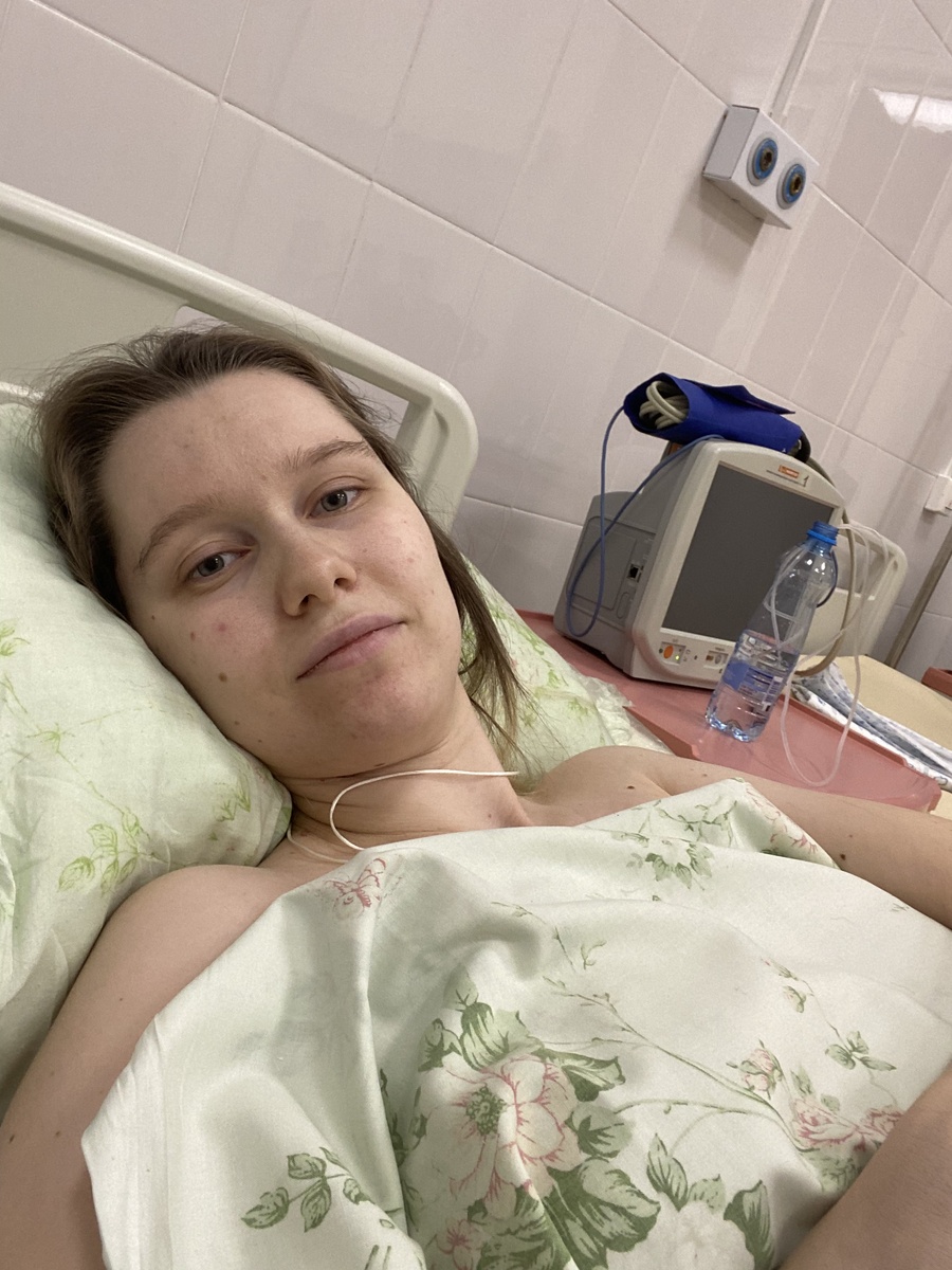 Отправляла фото мужу, что со мной все хорошо. Я в реанимации, отхожу после операции.