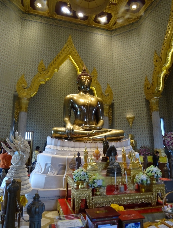 Источник Яндекс картинки. Статуя Золотого Будды.