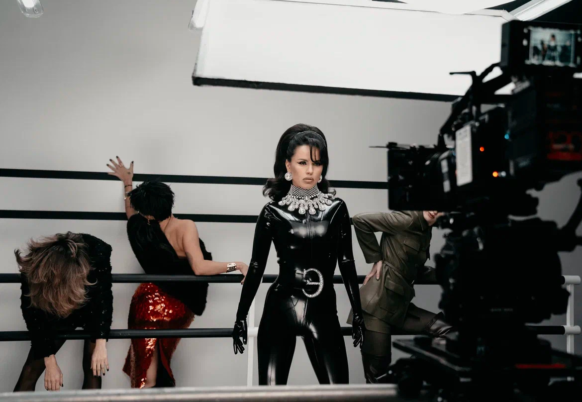    Zivert выпустила клип на песню «Эгоистка» (фото 1)