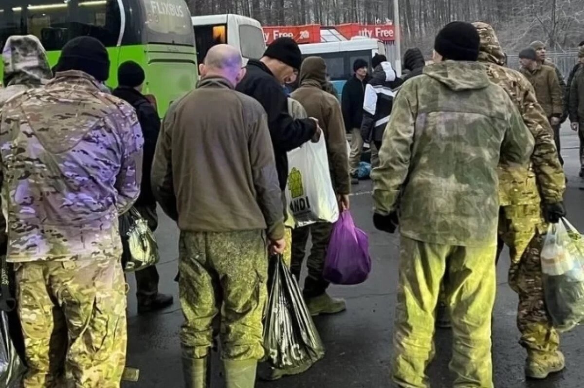    Пять участников СВО из Иркутской области вернулись из украинского плена