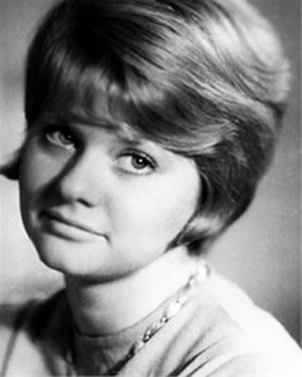 Ирина Муравьева в молодости