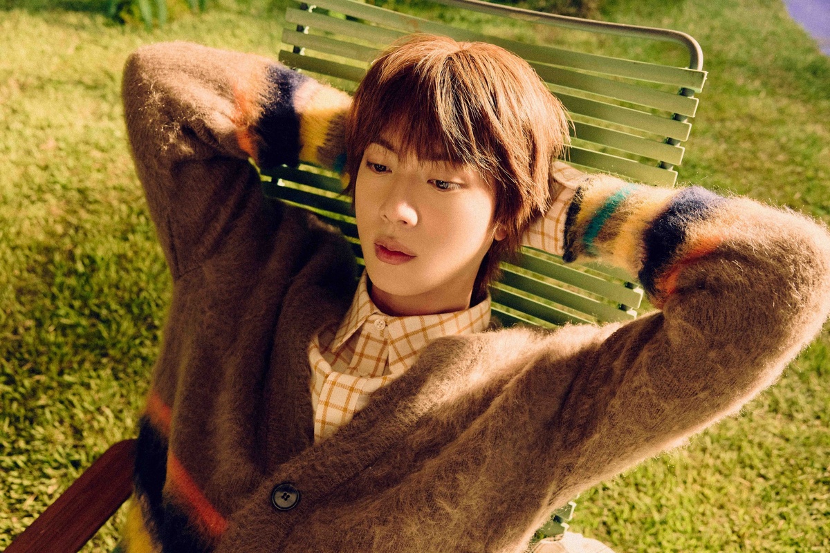     Саундтрек Джина из BTS к дораме «Спроси у звёзд» возглавил мировой чарт продаж цифровых песен Billboard