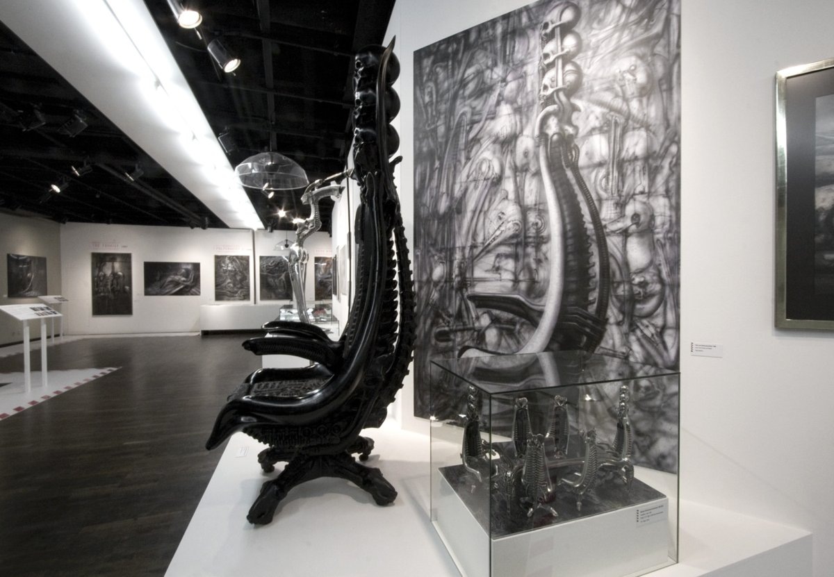 внутри музея