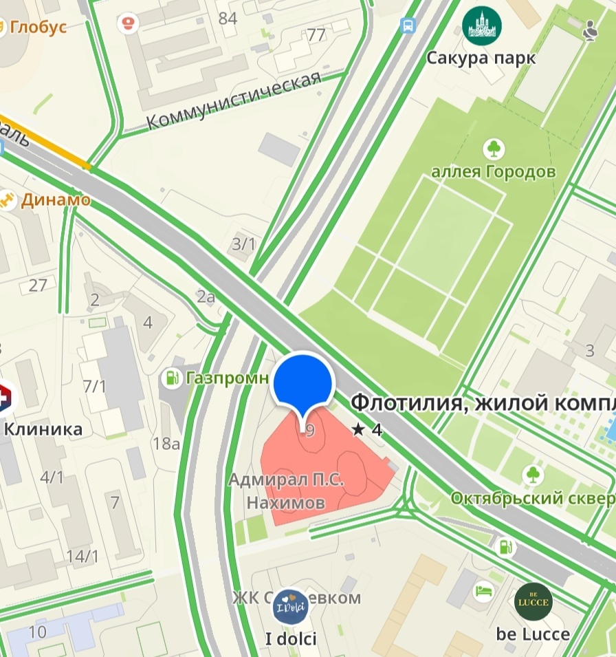 В перекрестье двух напряженных магистралей выросли три башни... А вторая, большая часть парка сейчас тоже уходит под застройку 🤷