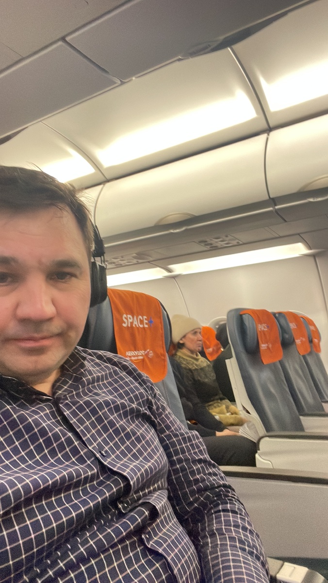 Из-за большого количества перелетов, у меня платиновая карта Аэрофлота, это снимает многие вопросы. Но, право, я стараюсь доплатить за Space+, если есть такая возможность, на других авиокомпаниях.