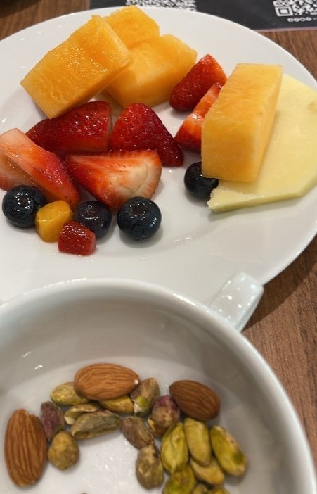 Перед полетом можно и нужно немного сладкого, но пополезнее...