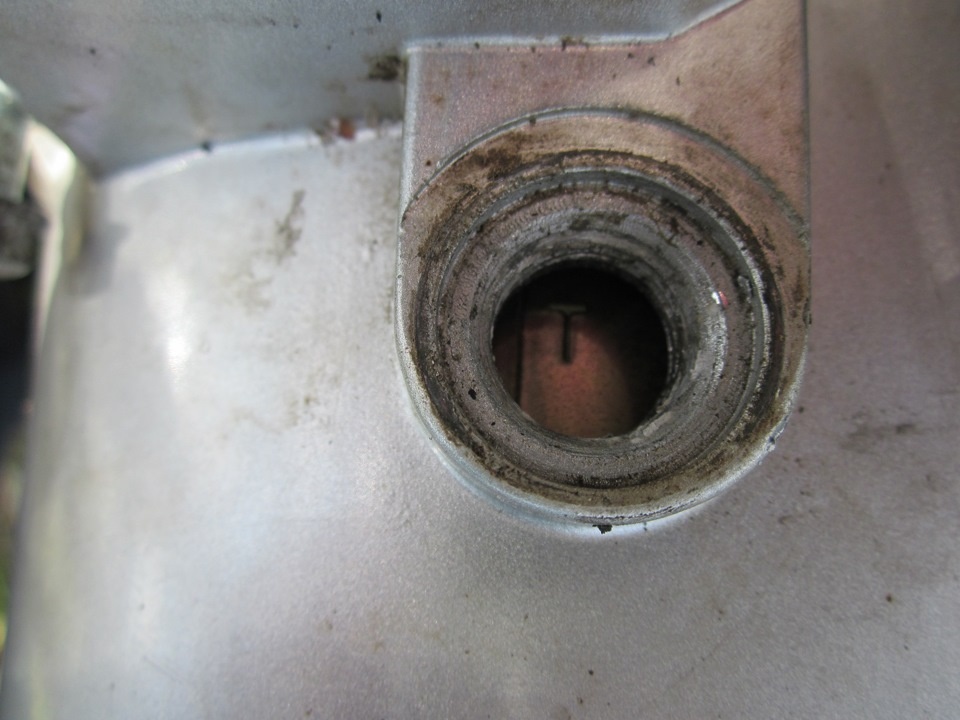 Крышка со стороны магнита. 