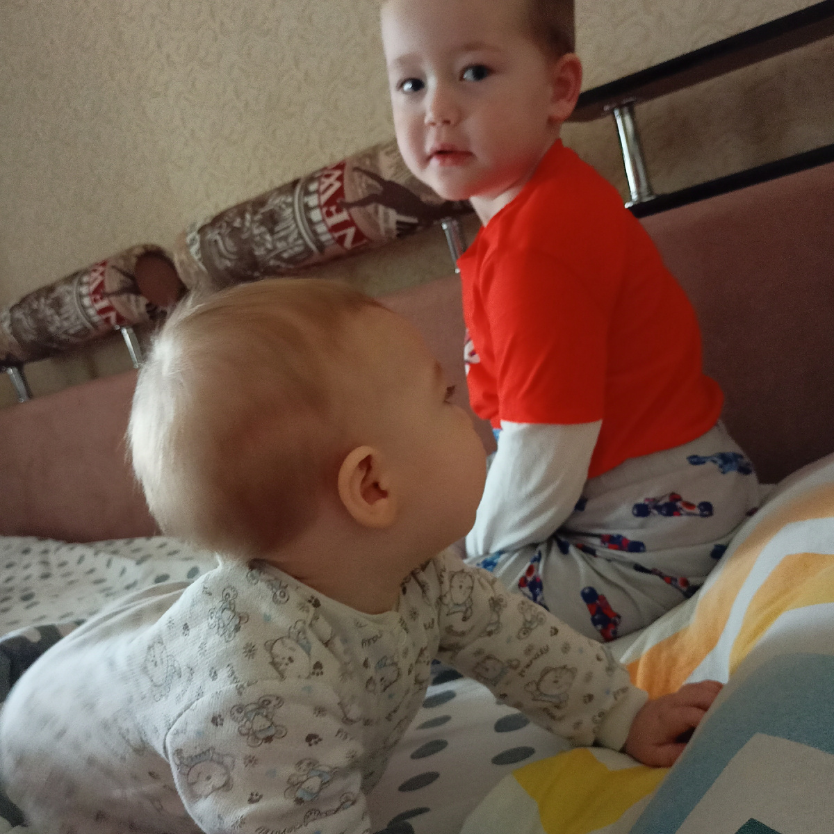 Темушка в кадре) мое утро, обычно, начинается так)