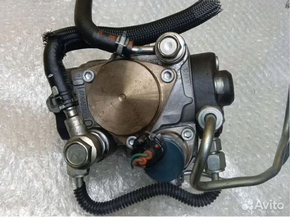 Фото из реального объявления на Авито. Никакого отношения к описанной истории именно оно не имеет. Возможно, это действительно исправный агрегат в идеальном внешнем и внутреннем состоянии. Возможно...