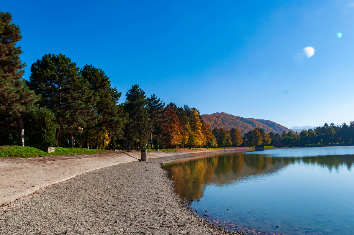 Курортное озеро