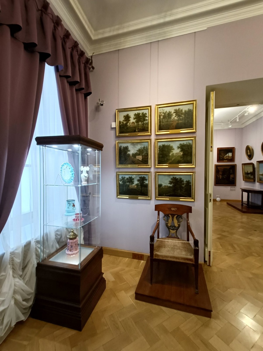 Алексеевский зал.