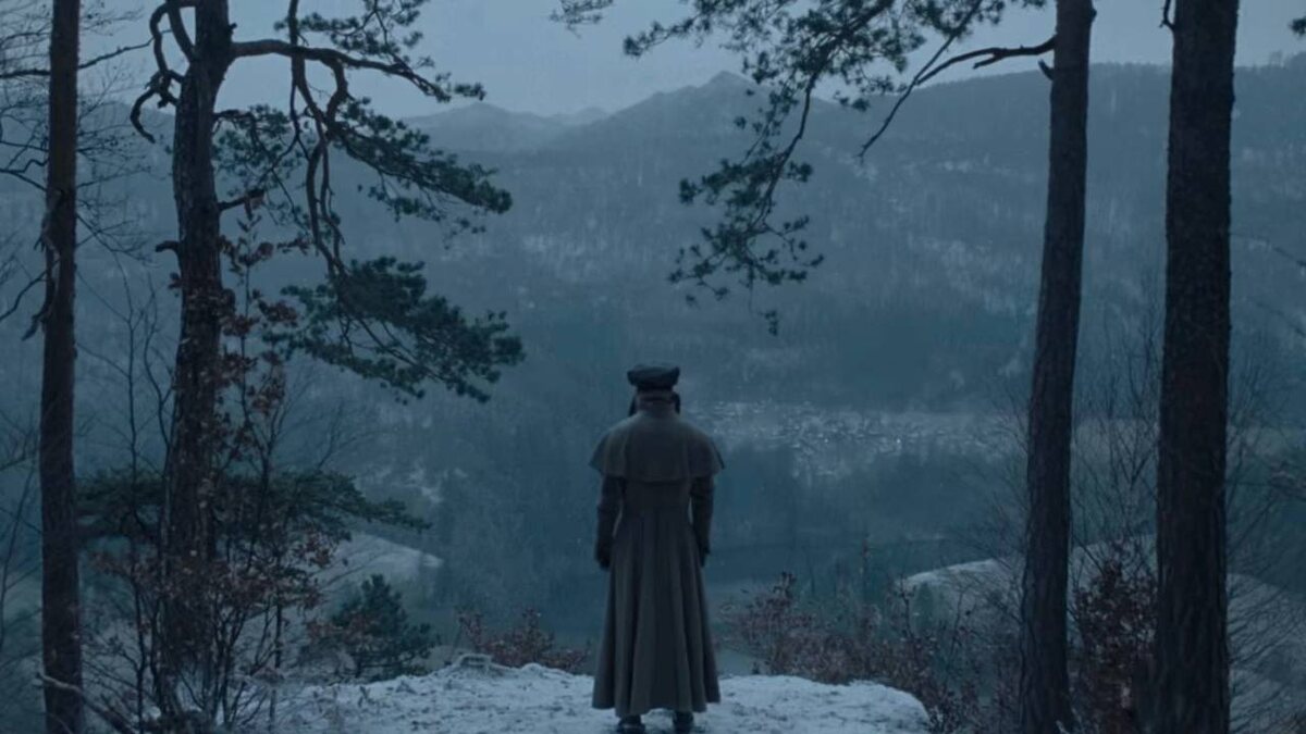 Кадры из фильма "Носферату" 2024