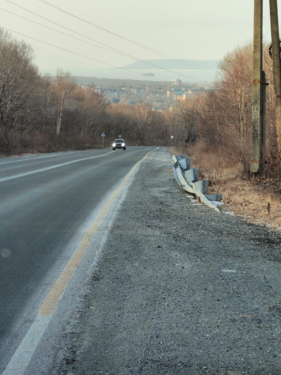 Дорога к поселку Тавричанка, который находится на побережье Амурского залмва