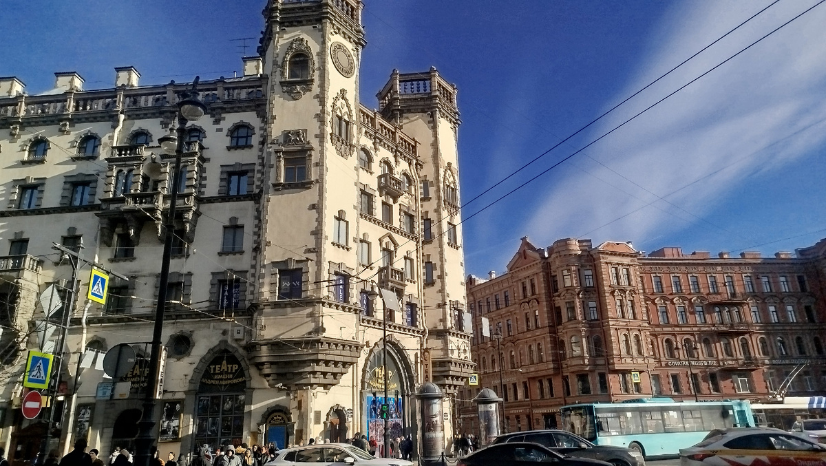 Театр им. Миронова. Петроградка