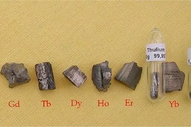    Образцы лантаноидов.