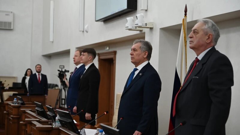     37-я сессия Алтайского краевого Законодательного Собрания. akzs.ru