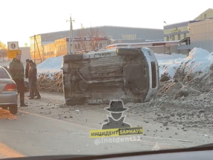     Фото: скриншот видео "Инцидент Барнаул"