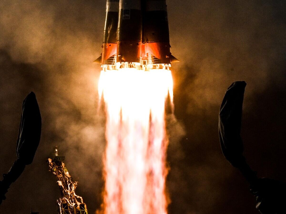    Запуск транспортного пилотируемого корабля "Союз МС-25"© РИА Новости / Алексей Филиппов