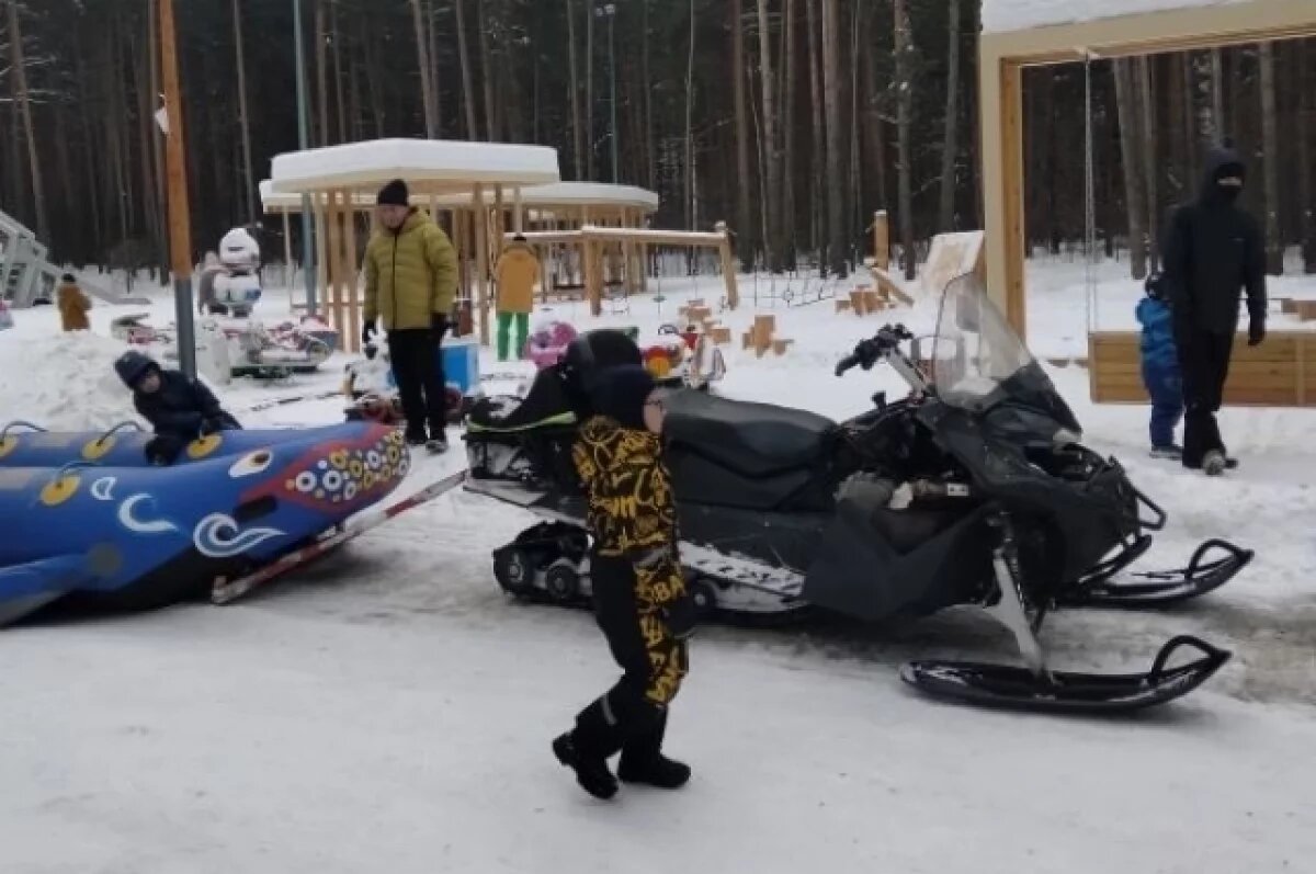    Мэрия Перми объявила войну снегоходам в парке «Балатово»