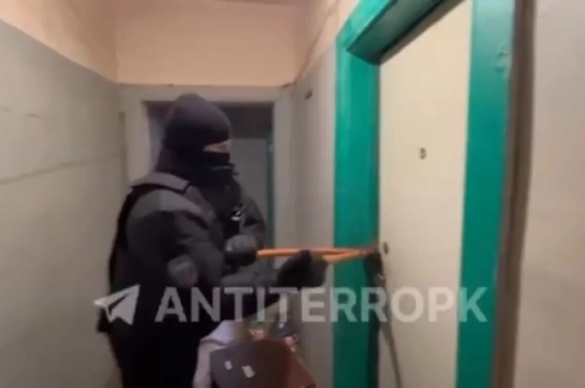    Во Владивостоке восемь мигрантов-нелегалов задержаны за захват здания