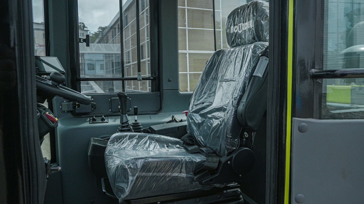 Кабина Фронтального Погрузчика Boulder