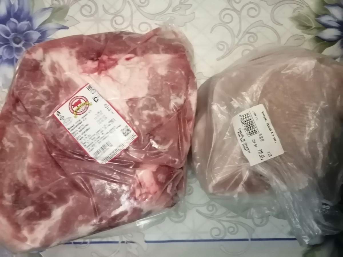 Шея свиная и антрекот.