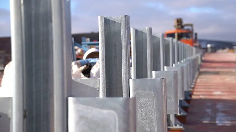    В 2025 году по заказу «Волго-Вятскуправтодора» на трассе М-7 «Волга» в Республике Татарстане возведут четыре модульных надземных пешеходных перехода // Фото из архива телеканала НТР 24