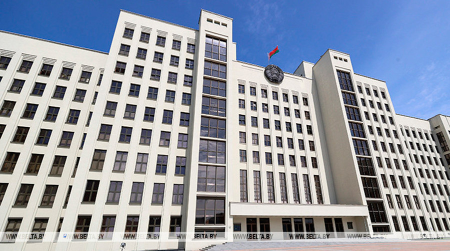     Совмин определил товары, цены на которые регулируются при необходимости стабилизации ситуации