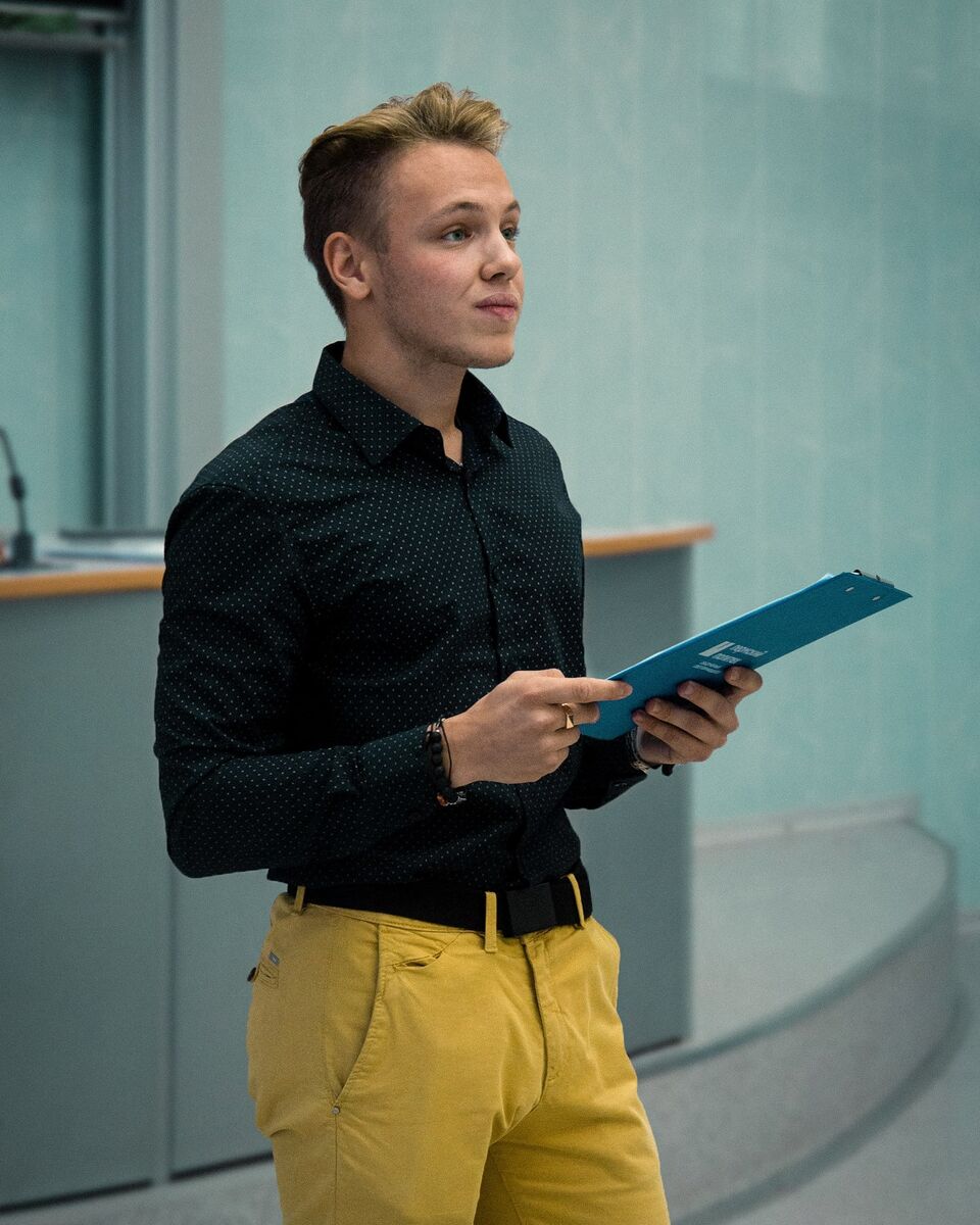 Данил Оборин