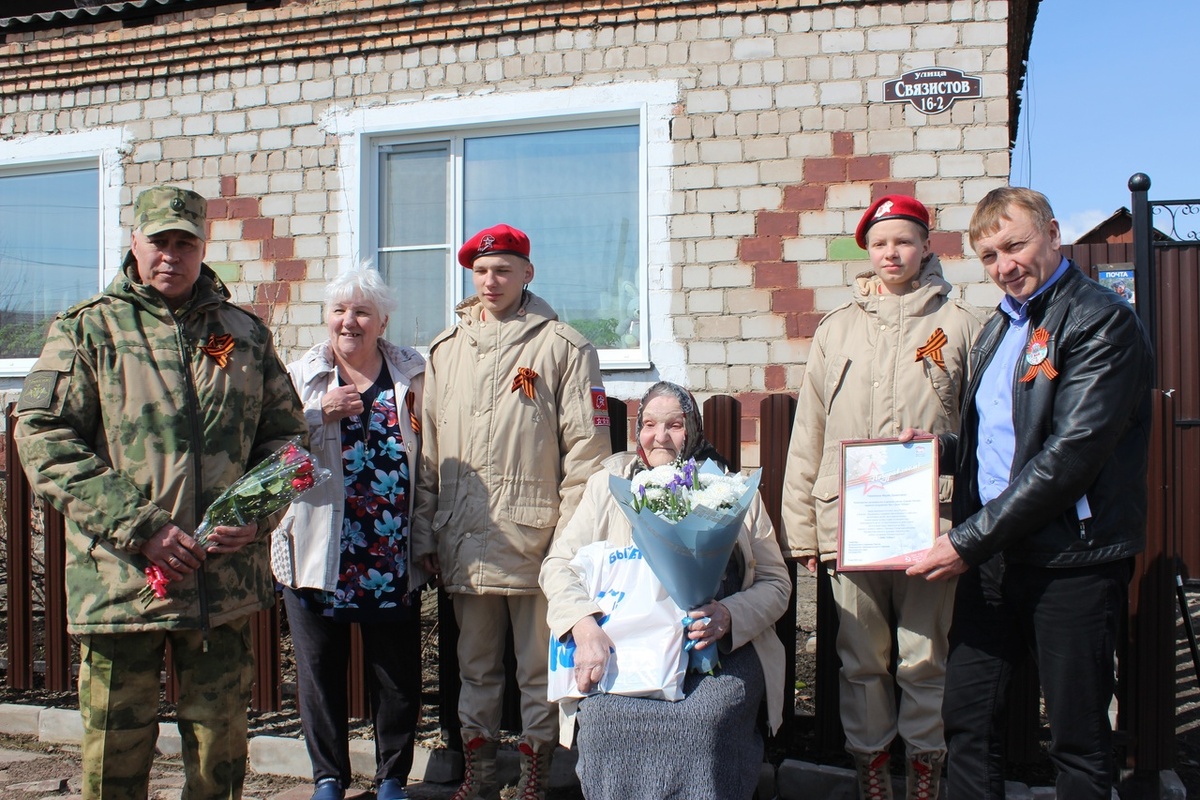В мае 2023 года юнармейцы и активисты движения «Волонтёры Победы» молодёжного центра «Вектор» вместе с главой района Константином Зарецким, военным комиссаром района Игорем Гращенко и военным оркестром 62 Краснознамённой ракетной дивизии в очередной раз с поздравили Марию Даниловну Мирошниченко с Днём Победы.