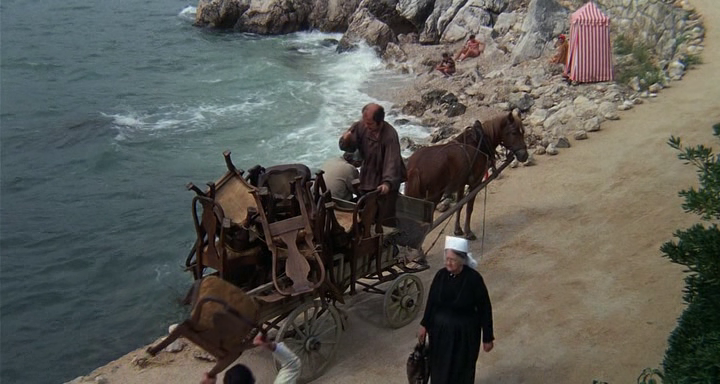 Кадр из фильма "12 стульев" (1970)