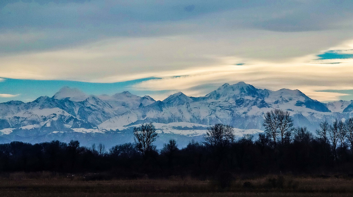 Из вагона поезда открылись горы