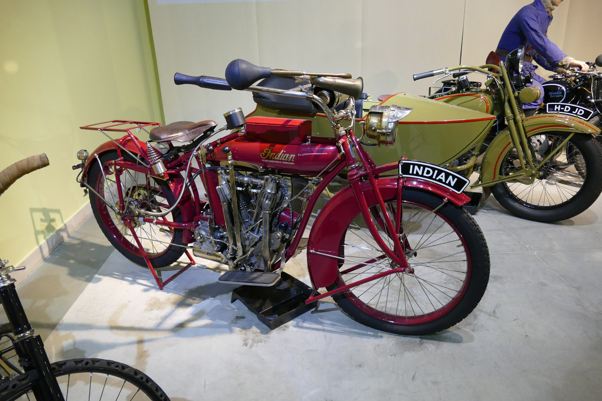  Indian Model G Big Twin в музейной экспозиции.