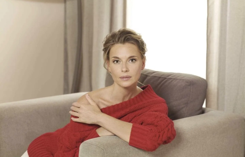 Фото: актриса Любовь Толкалина